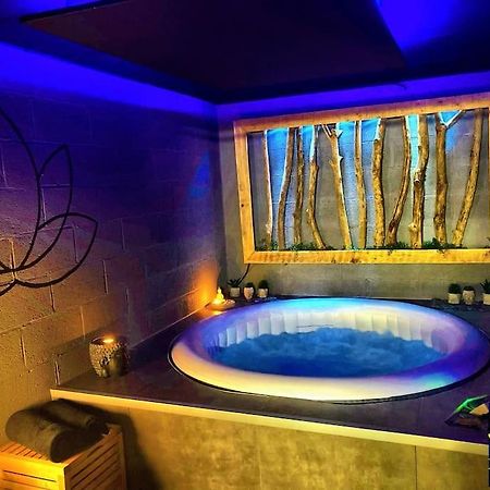 Vip Lounge Appartement Avec Jacuzzi Et Jardin Andenne Экстерьер фото